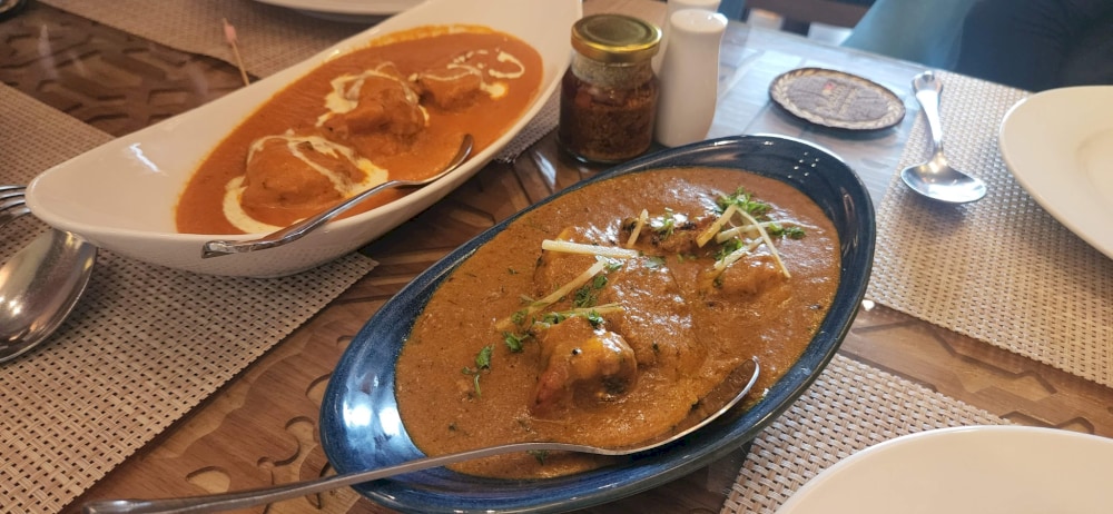 Indulge in the rich and aromatic curries at Dalcheeni